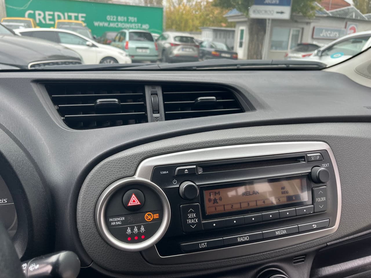 Toyota Yaris 2013 — Миниатюра 12