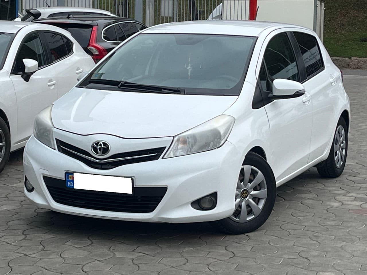 Toyota Yaris 2013 — Миниатюра 2
