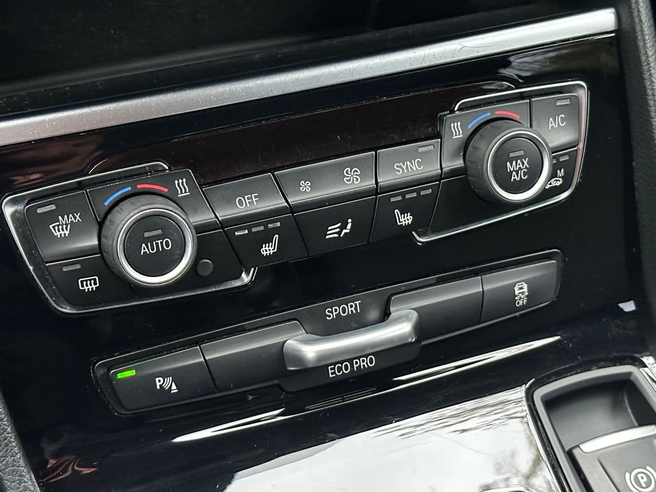 BMW 218d 2015 — Миниатюра 14