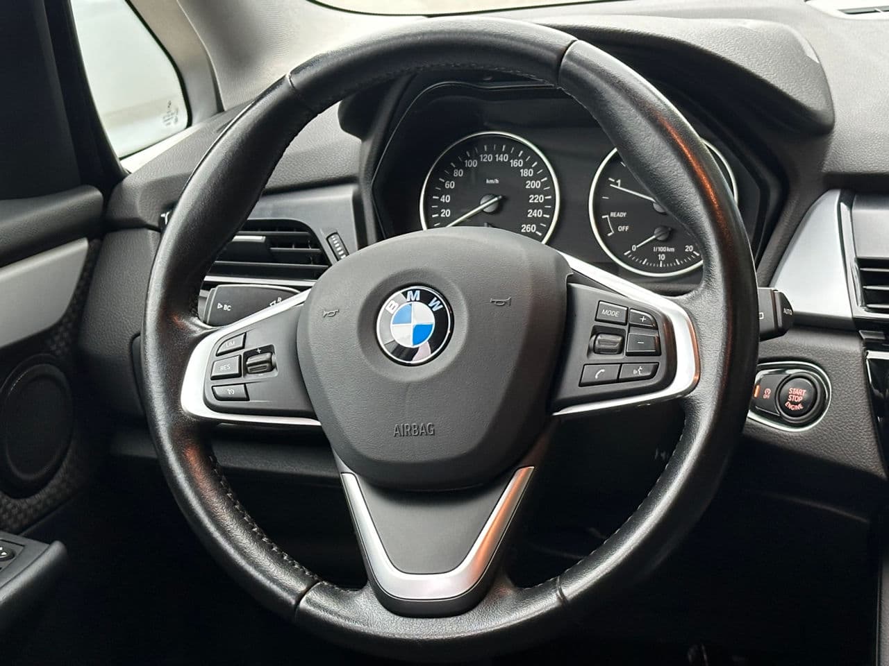 BMW 218d 2015 — Миниатюра 10
