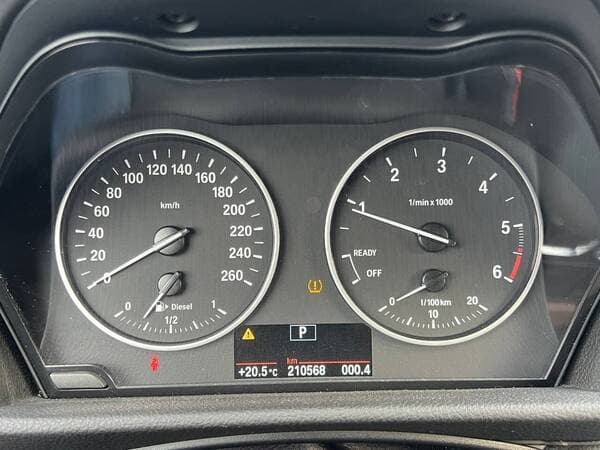 2015 BMW 218d — Miniatură 8