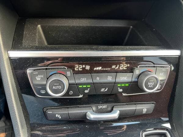 2015 BMW 218d — Miniatură 12