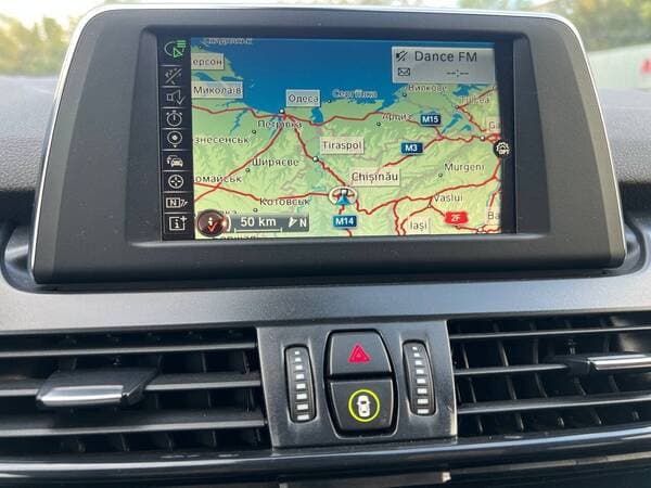 2015 BMW 218d — Miniatură 9