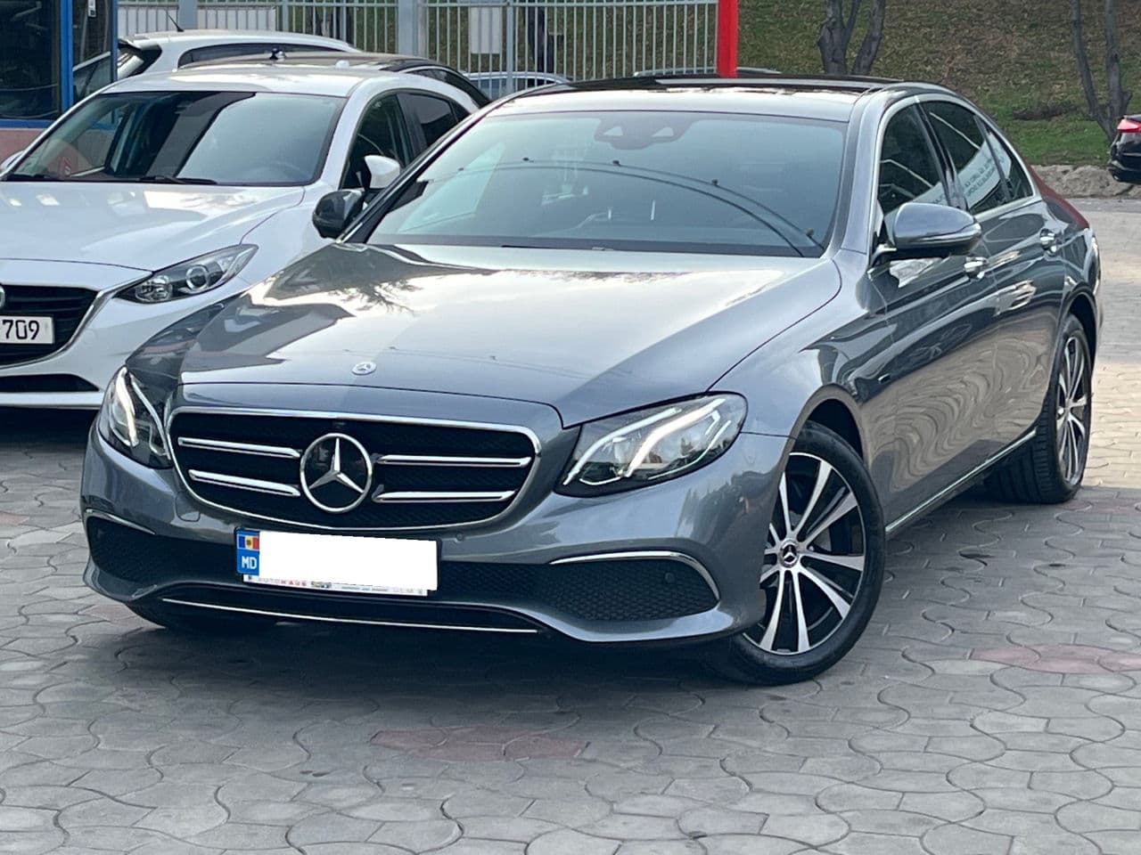 Mercedes E 300e 2019 — Миниатюра 2