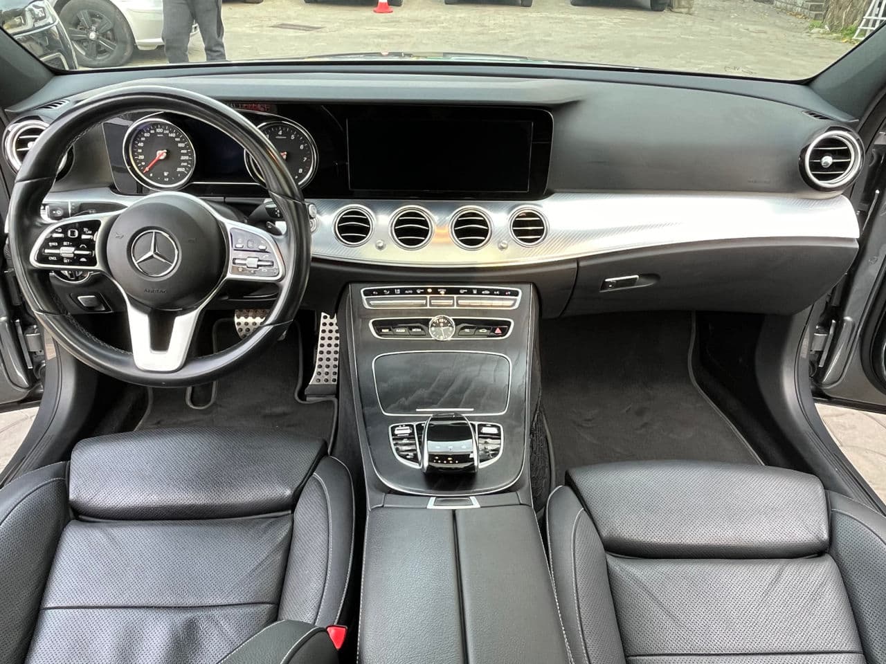 Mercedes E 300e 2019 — Миниатюра 8