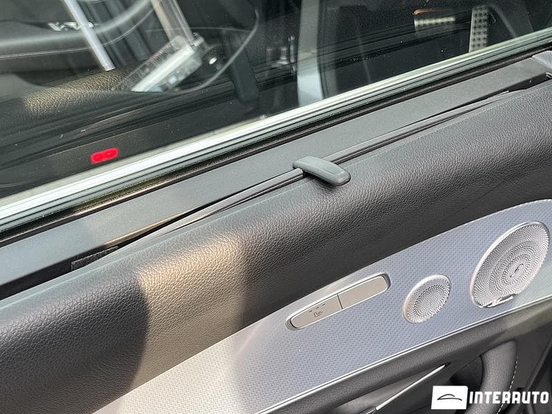 Mercedes E 300e 2019 — Миниатюра 17