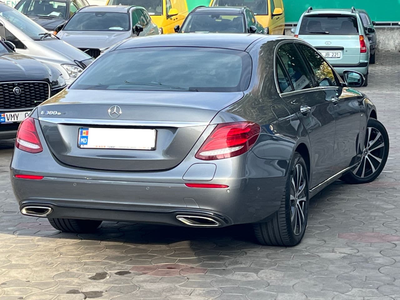 Mercedes E 300e 2019 — Миниатюра 3