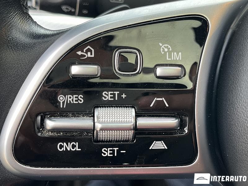 Mercedes E 300e 2019 — Миниатюра 11