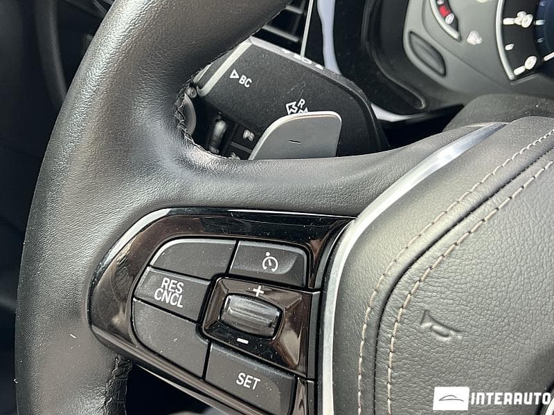 BMW 530e 2019 — Миниатюра 12