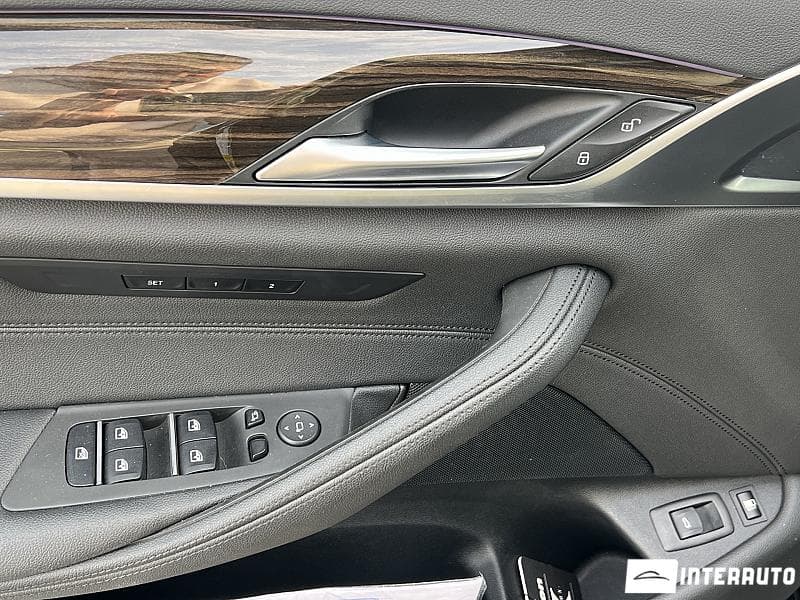 BMW 530e 2019 — Миниатюра 8