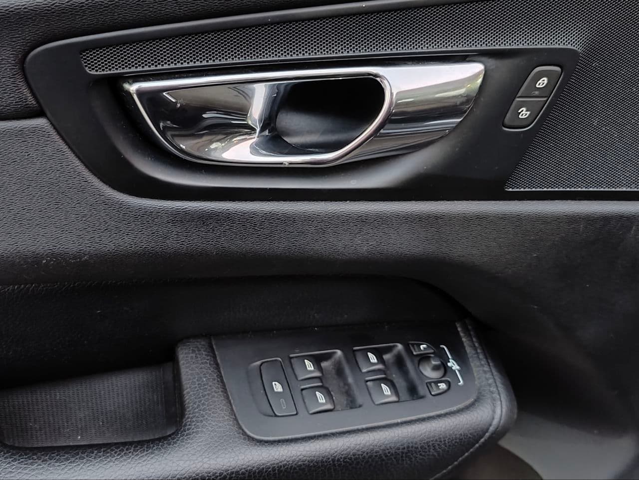 Volvo XC 60 2020 — Миниатюра 14