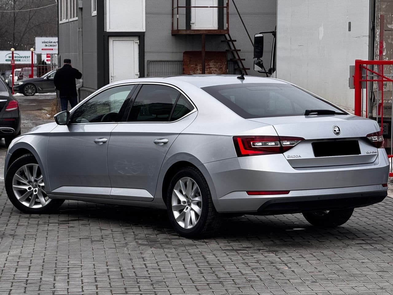Skoda Superb 2018 — Миниатюра 4