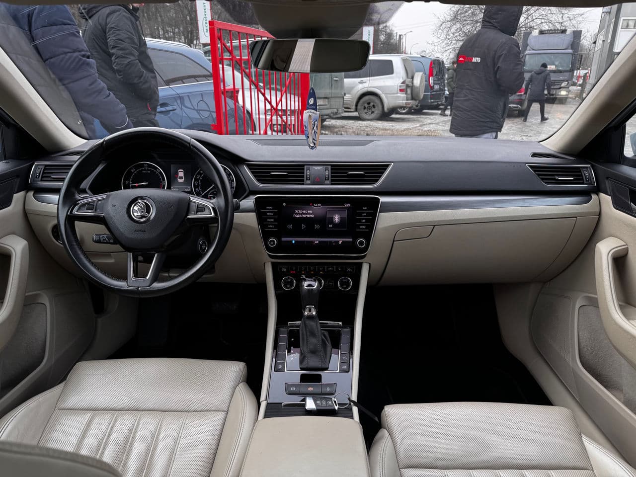 Skoda Superb 2018 — Миниатюра 10