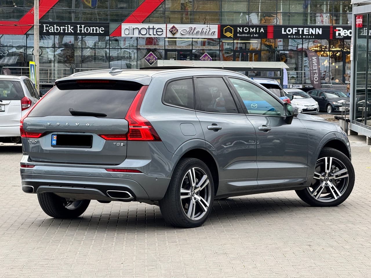 Volvo XC 60 2018 — Миниатюра 4