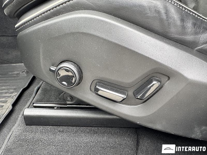 Volvo XC 60 2018 — Миниатюра 22