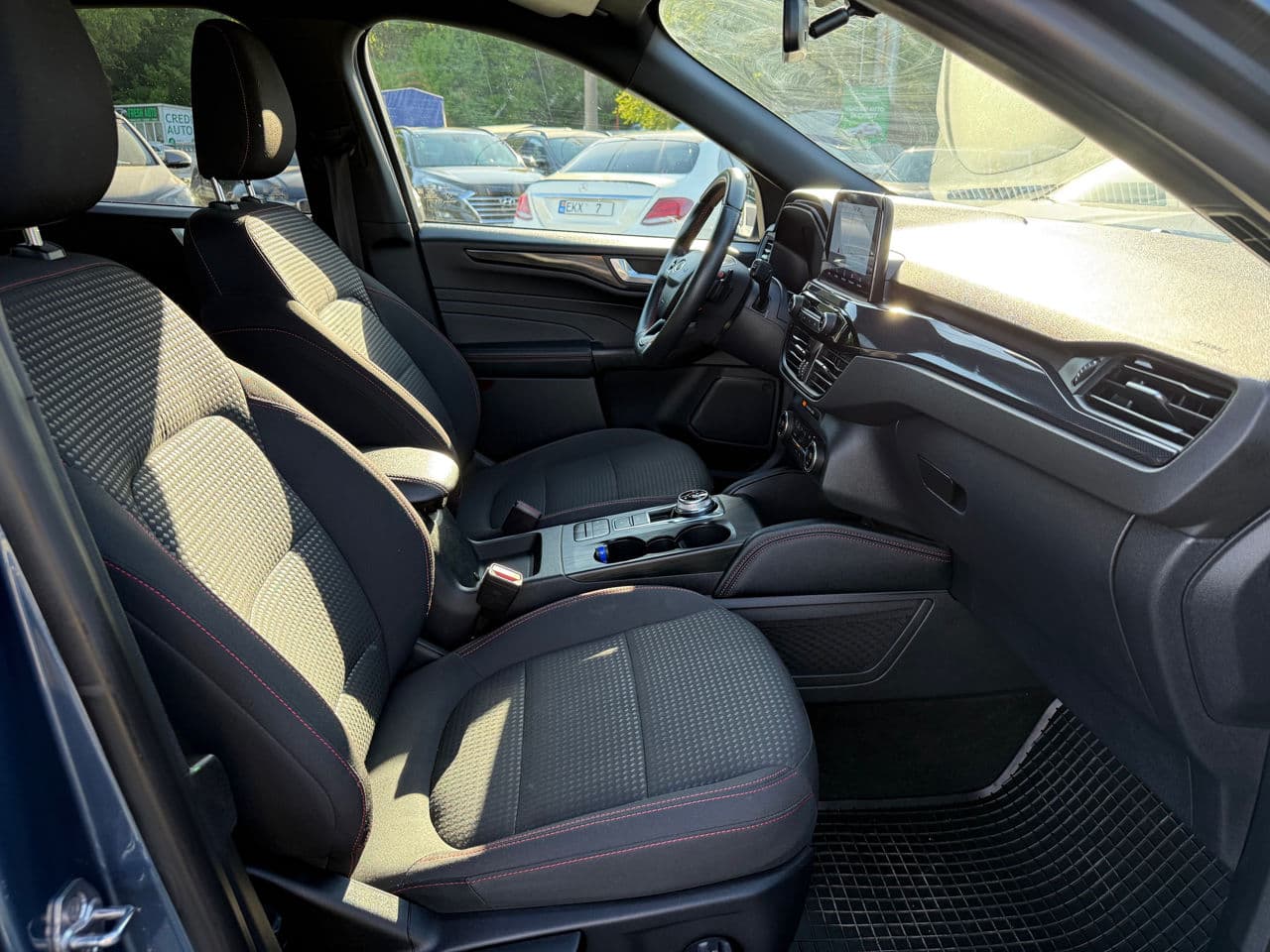 Ford Kuga 2021 — Миниатюра 17