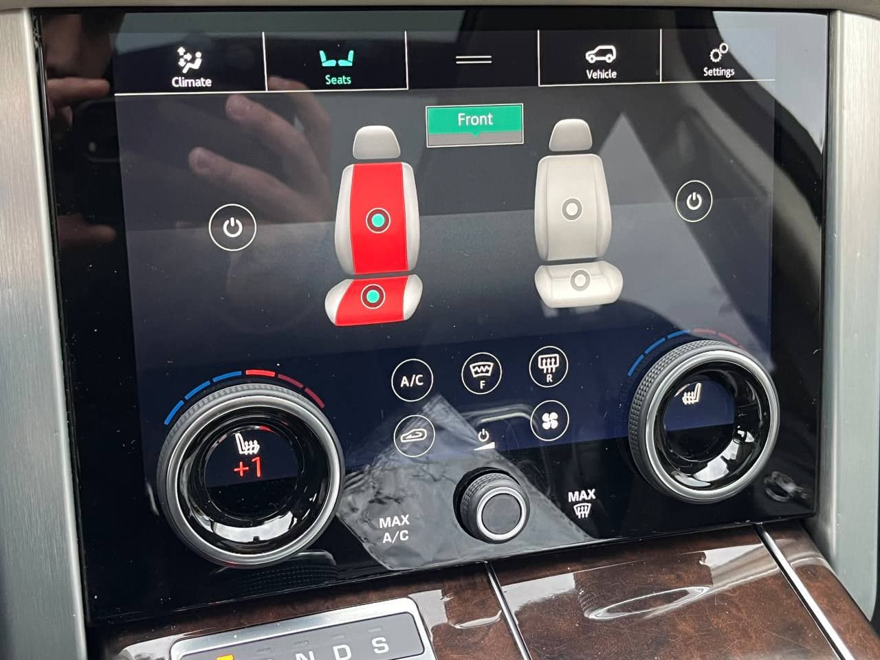 Land Rover Range Rover Vogue 2018 — Миниатюра 14
