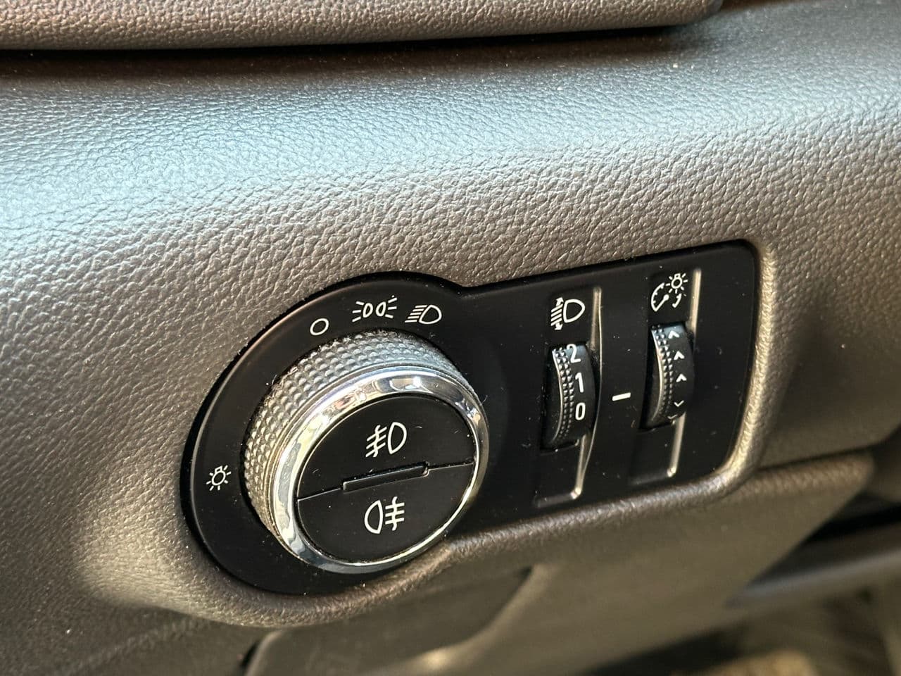 Opel Astra 2012 — Миниатюра 12