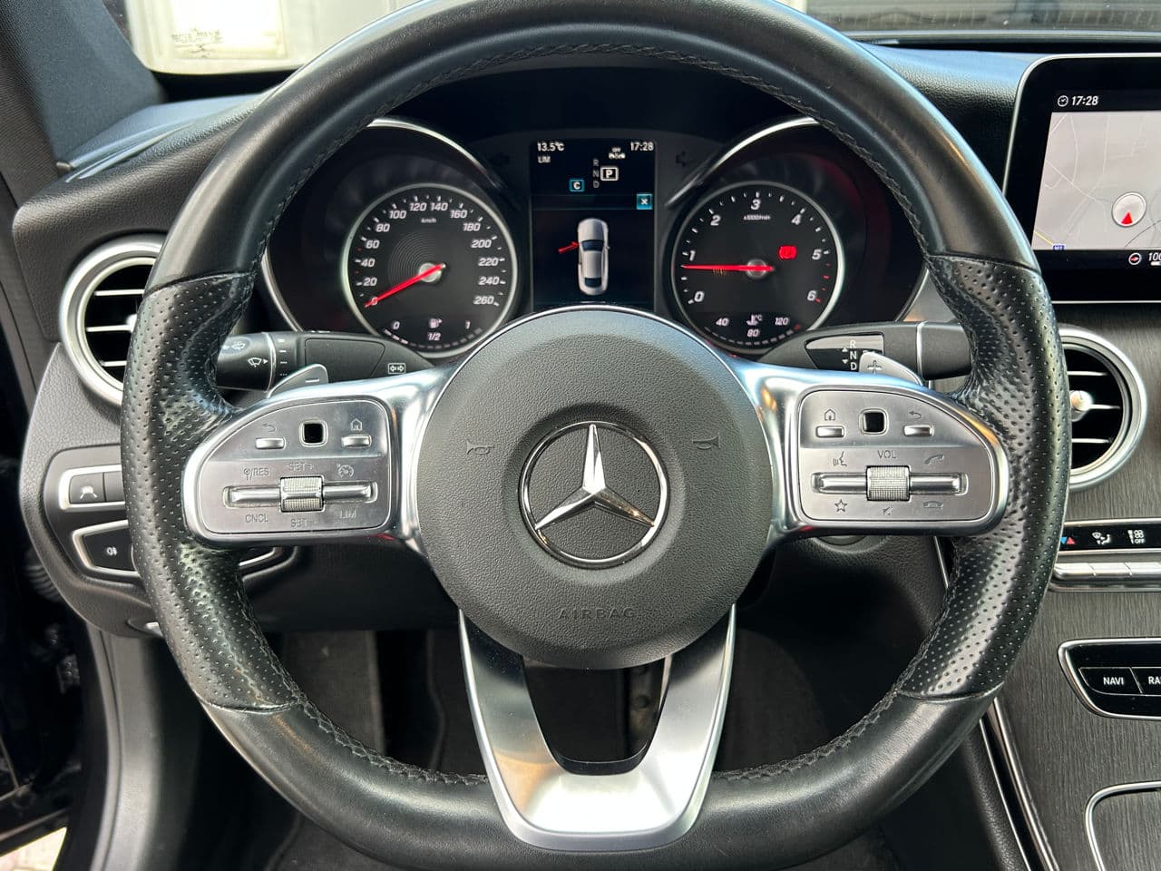 Mercedes C 220 2018 — Миниатюра 12