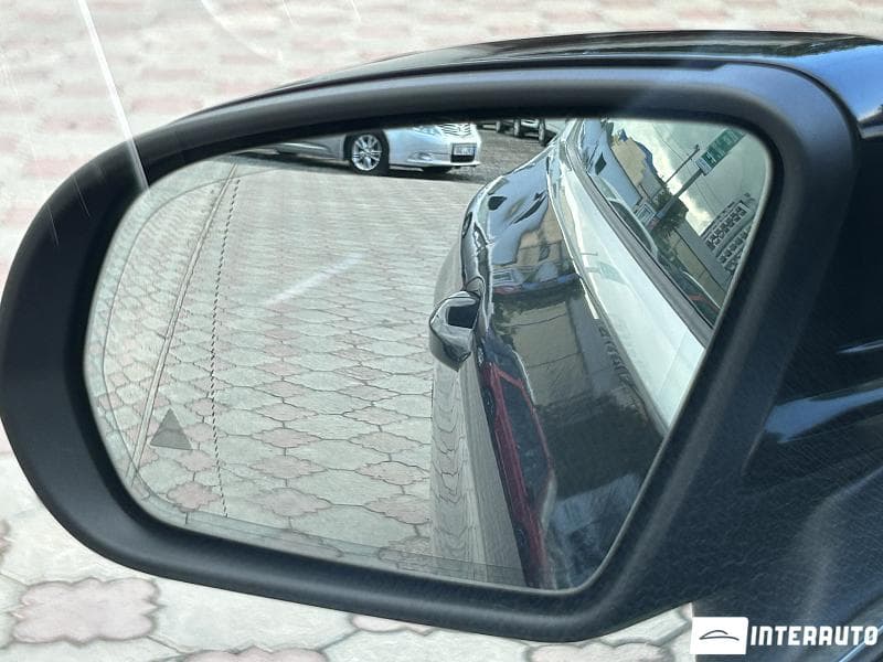Mercedes C 220 2018 — Миниатюра 5