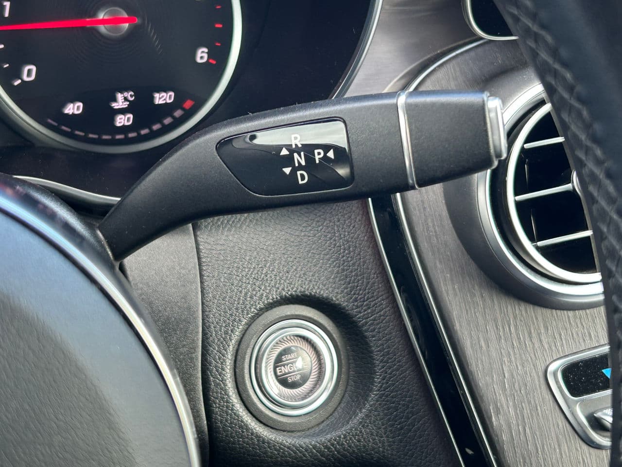 Mercedes C 220 2018 — Миниатюра 13