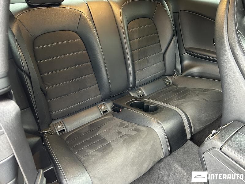 Mercedes C 220 2018 — Миниатюра 17