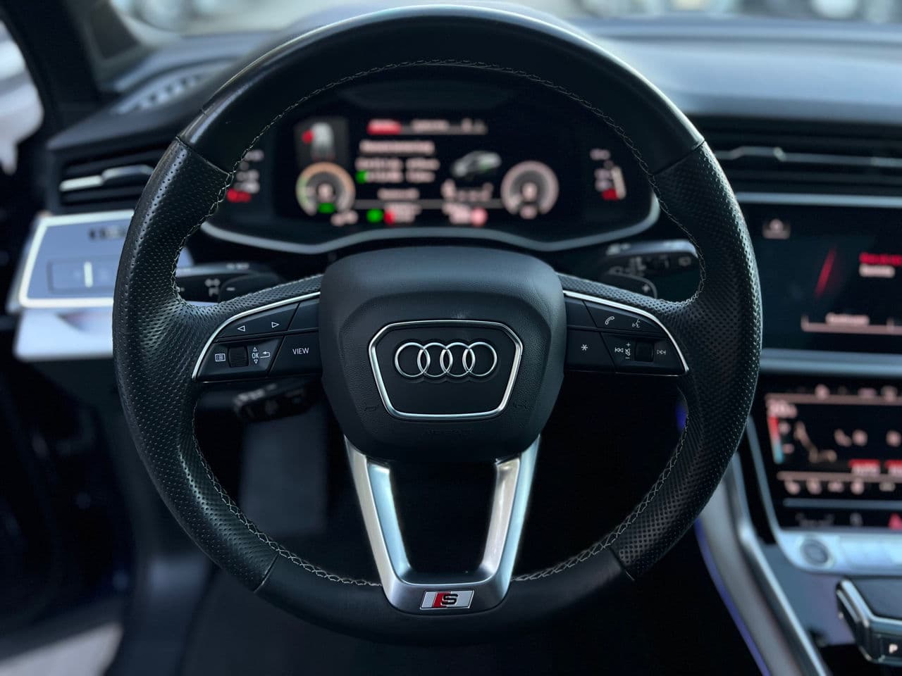 Audi Q7 2021 — Миниатюра 10