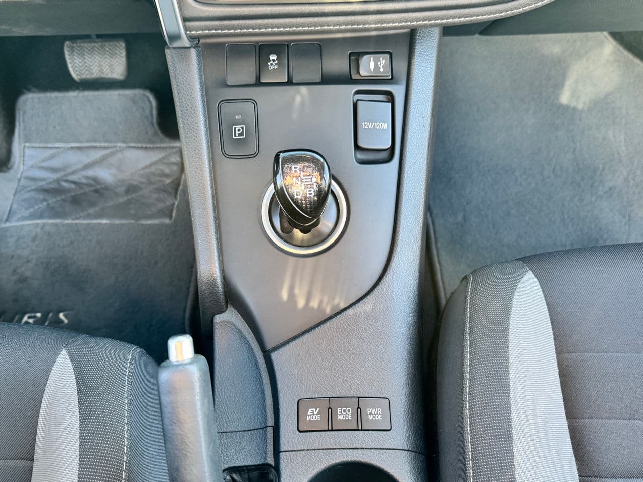 Toyota Auris 2015 — Миниатюра 12