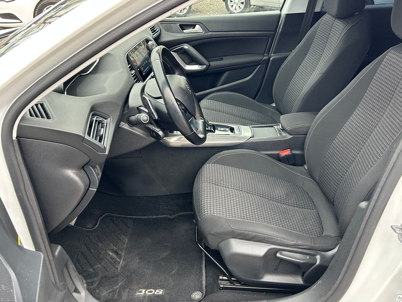 Peugeot 308 2020 — Миниатюра 7