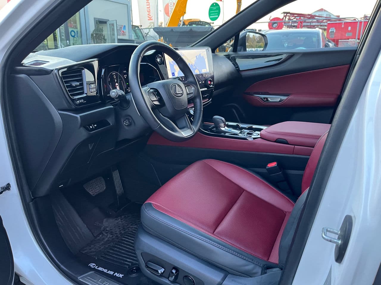Lexus NX 350H 2023 — Миниатюра 5