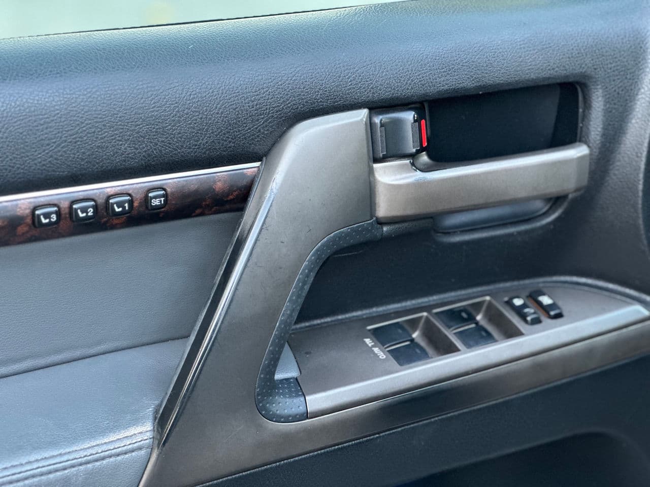 Toyota Land Cruiser 2008 — Миниатюра 6