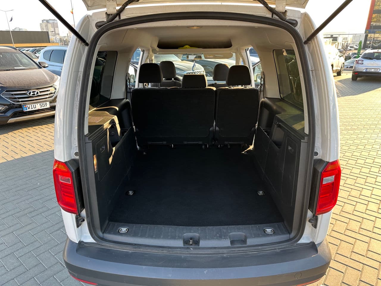 Volkswagen Caddy Maxi 2018 — Миниатюра 18