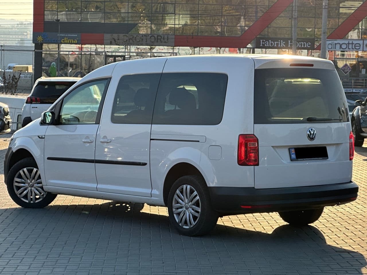 Volkswagen Caddy Maxi 2018 — Миниатюра 4