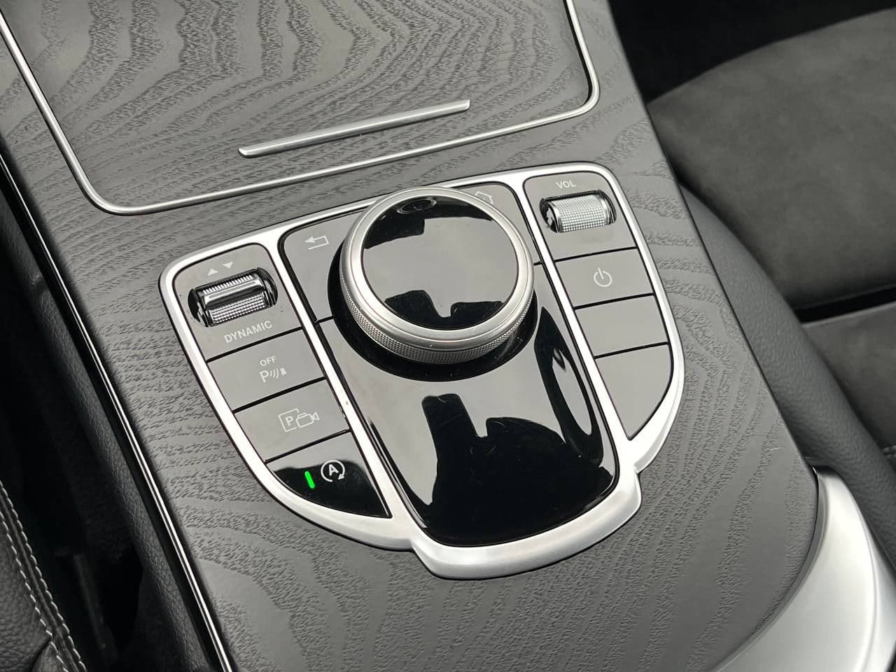 Mercedes C 220 2019 — Миниатюра 15