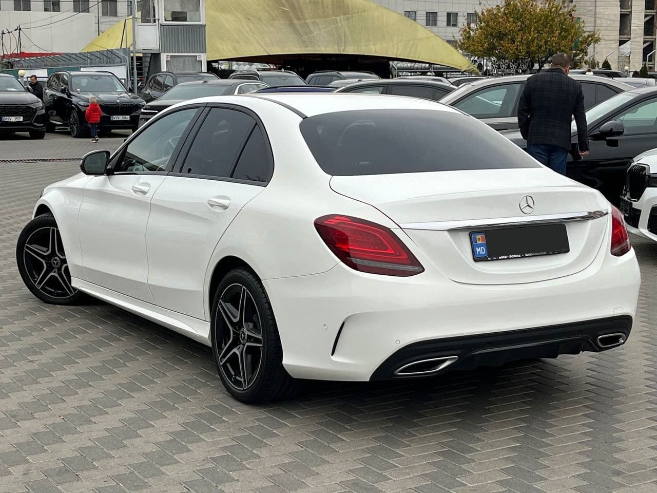 Mercedes C 220 2019 — Миниатюра 4