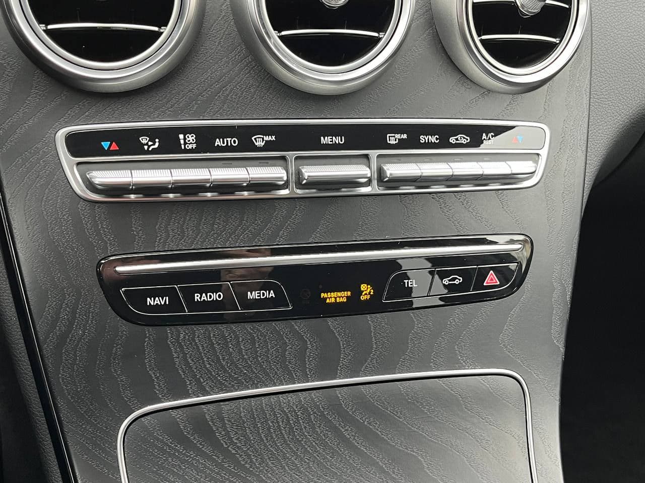 Mercedes C 220 2019 — Миниатюра 14