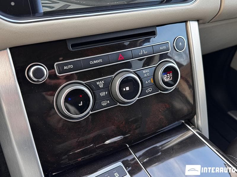 Land Rover Range Rover Vogue 2016 — Миниатюра 11