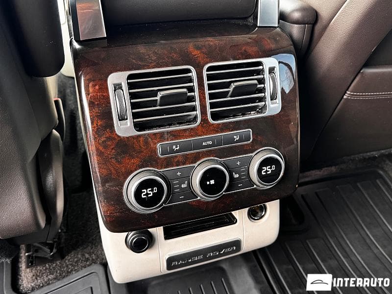 Land Rover Range Rover Vogue 2016 — Миниатюра 15