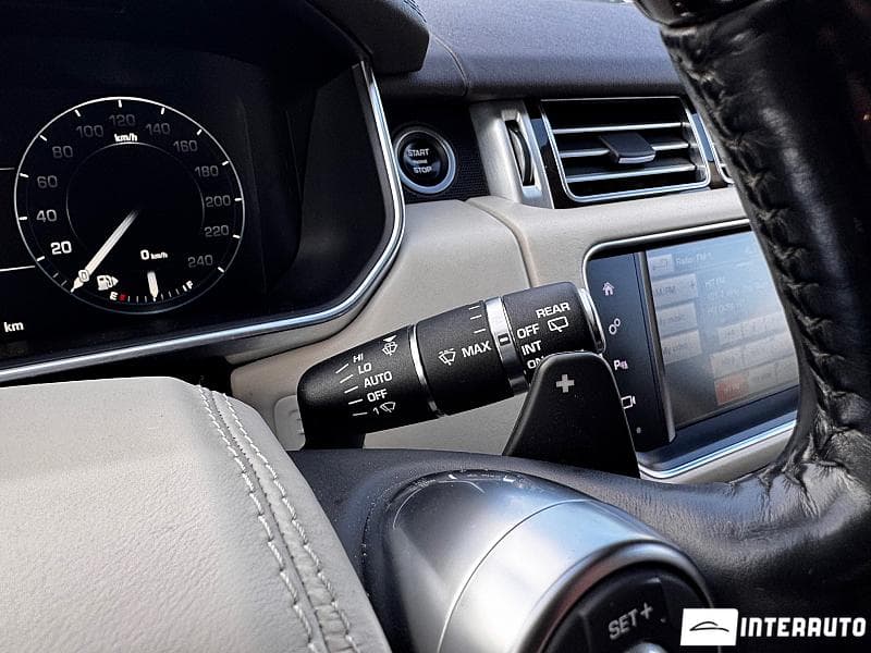 Land Rover Range Rover Vogue 2016 — Миниатюра 16