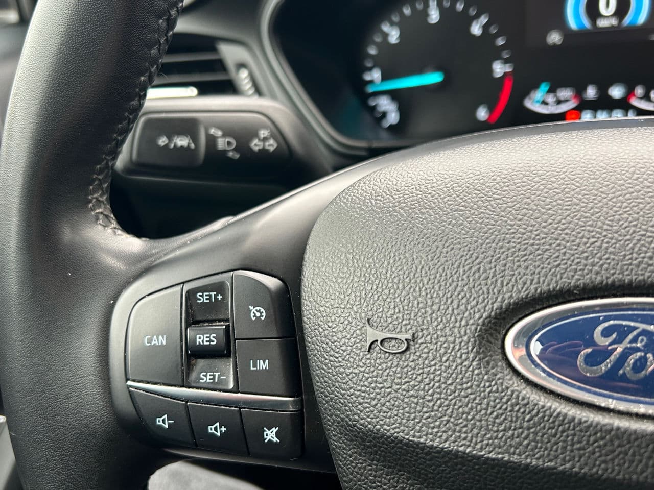 Ford Focus 2022 — Миниатюра 10