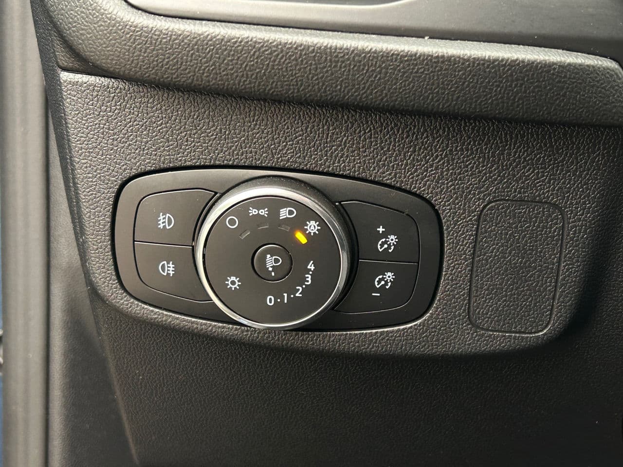 Ford Focus 2022 — Миниатюра 9