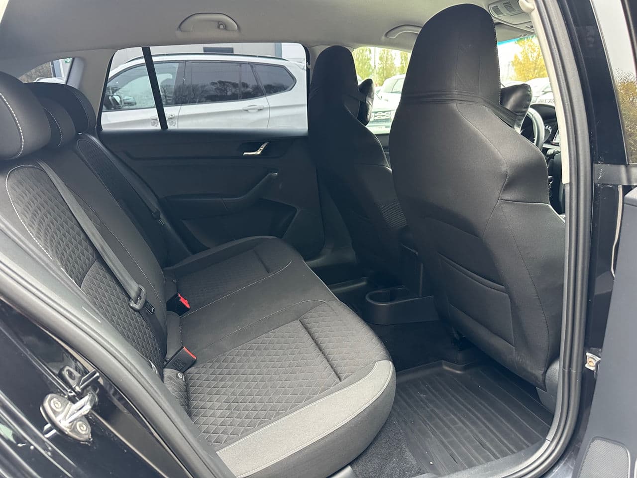 Skoda Rapid 2016 — Миниатюра 15