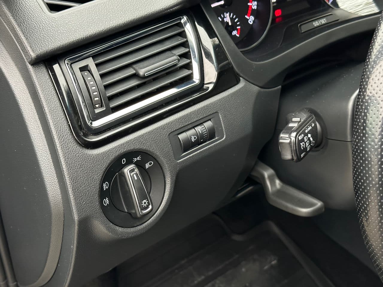 Skoda Rapid 2016 — Миниатюра 7