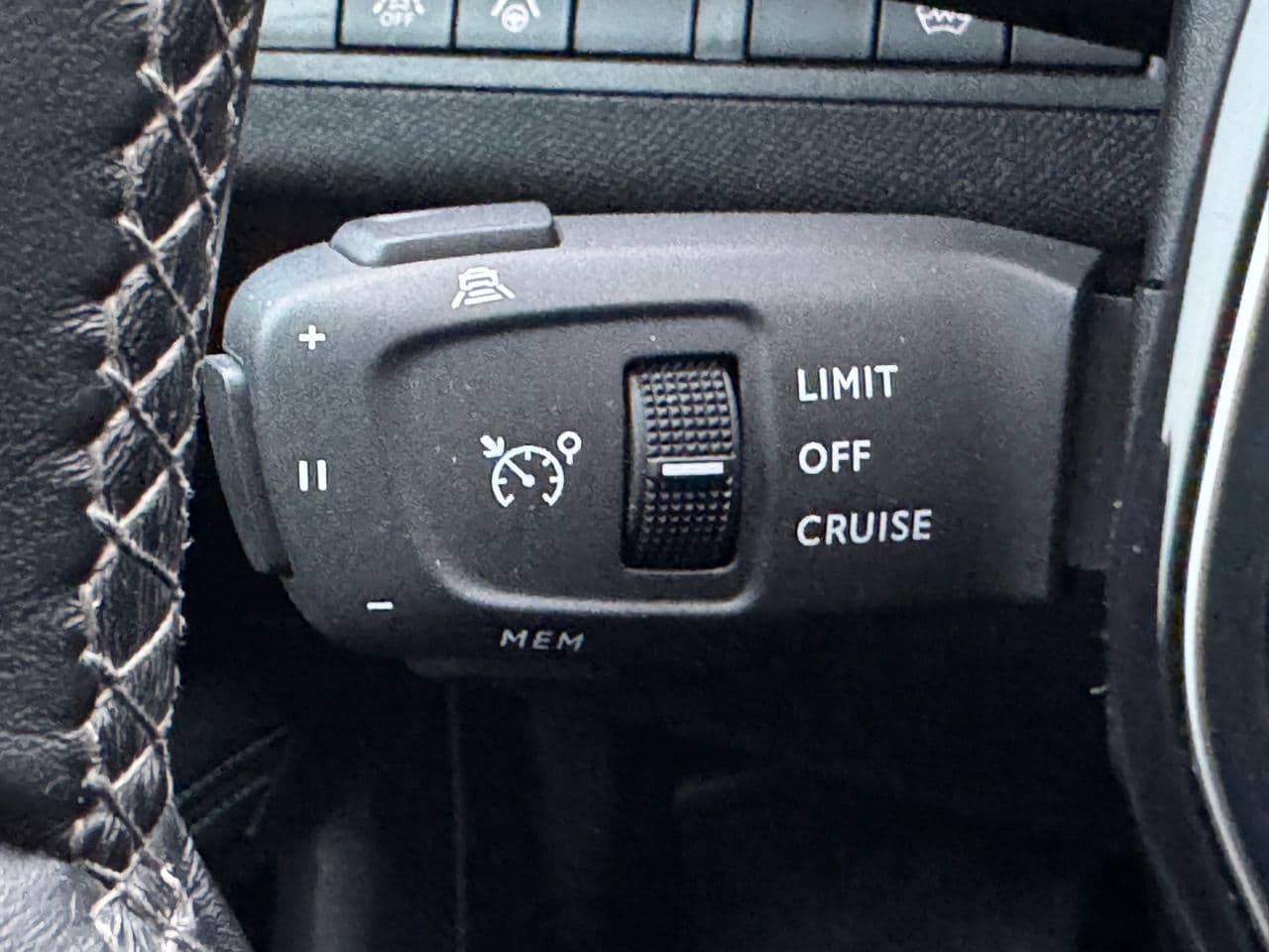 Peugeot 3008 2022 — Миниатюра 15