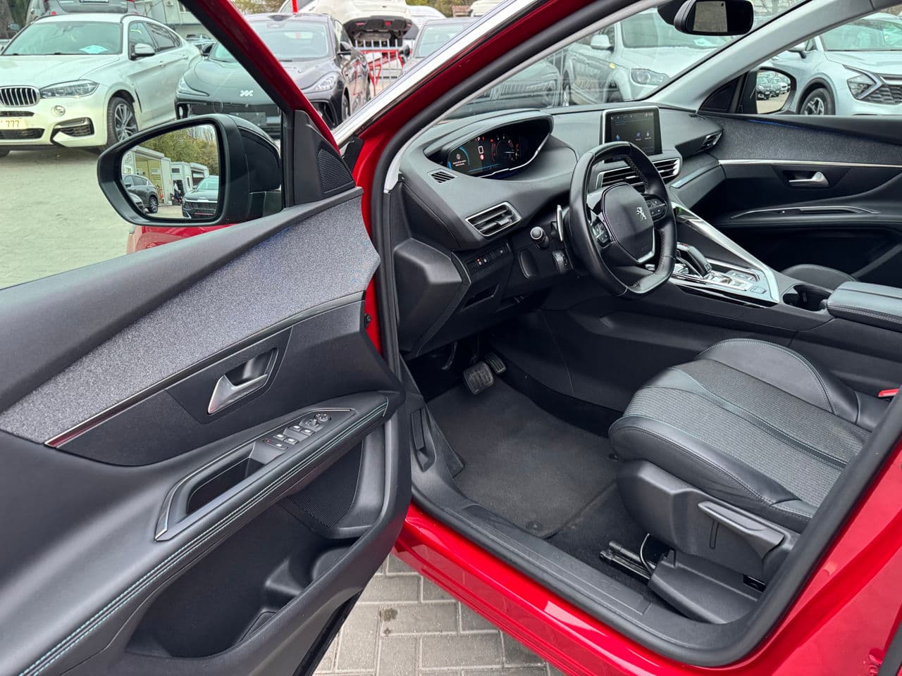 Peugeot 3008 2022 — Миниатюра 9