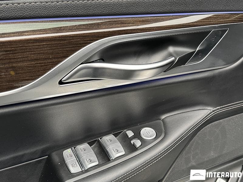 BMW 745e 2019 — Миниатюра 18