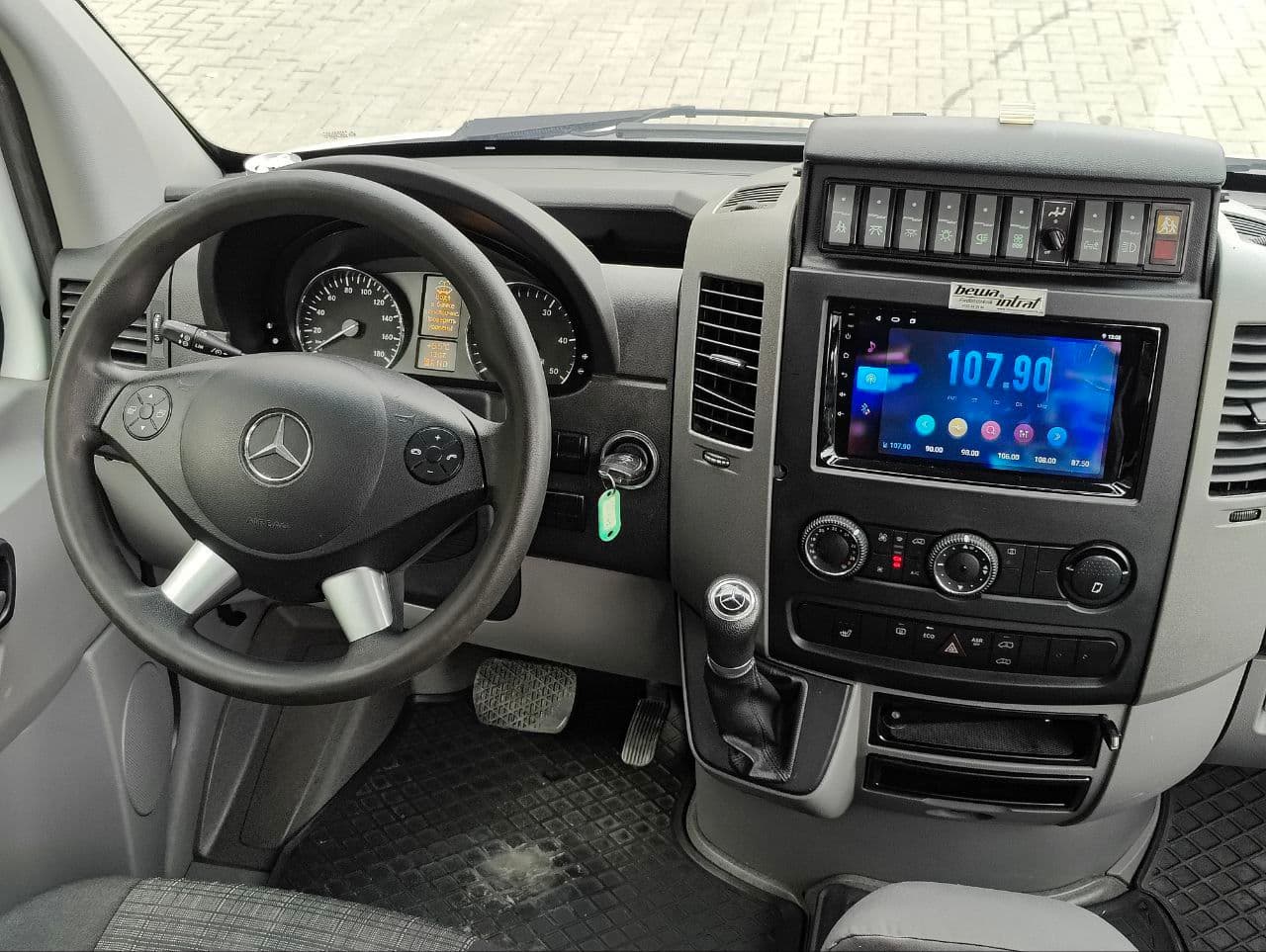 Mercedes Sprinter 2016 — Миниатюра 10