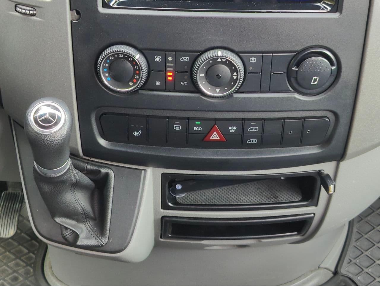 Mercedes Sprinter 2016 — Миниатюра 13