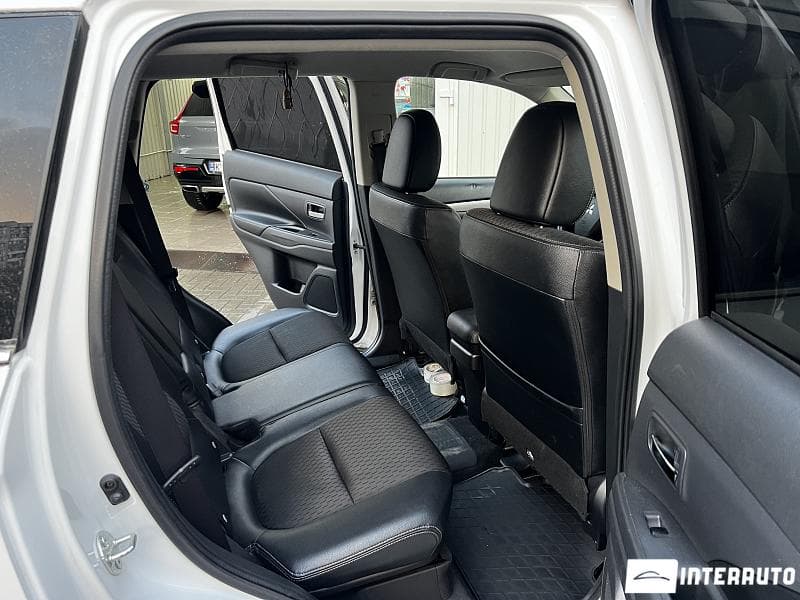 Mitsubishi Outlander 2014 — Миниатюра 12