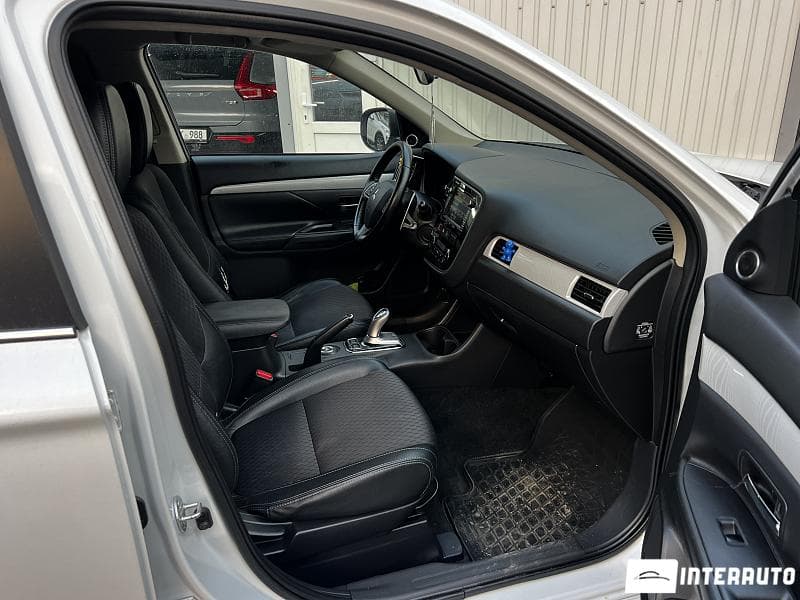 Mitsubishi Outlander 2014 — Миниатюра 13